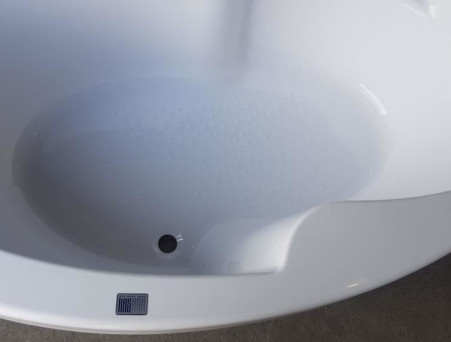 Акриловая Ванна «Vannesa» Ирма 169х110 R (2-01-0-2-1-217Ч)